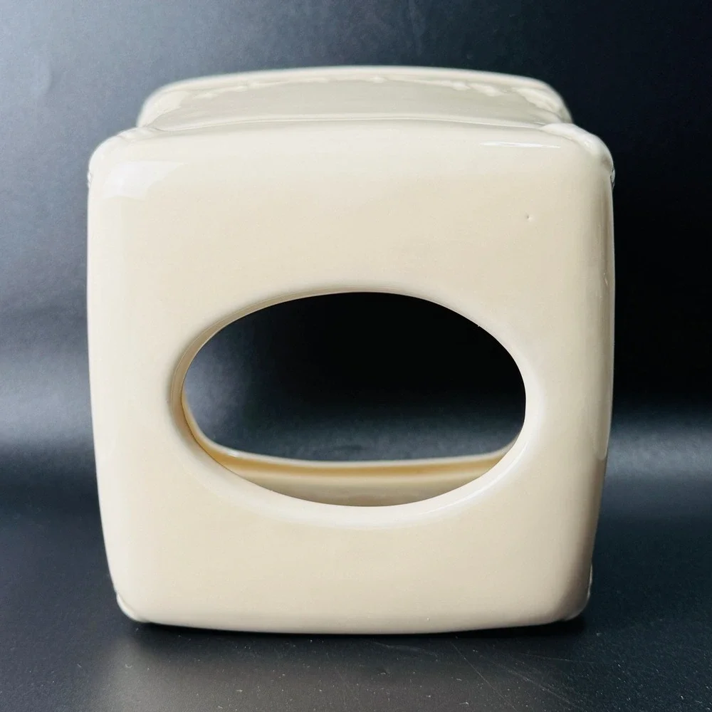 Vintage Ivory Ceramic Tissue Box Cover Scroll Bathroom Vanity Cottagecore Decor
